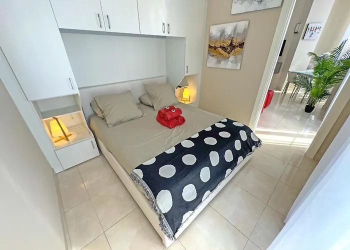 Center Carnot Apartamento