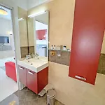 Apartment Center Carnot