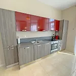Apartment Center Carnot