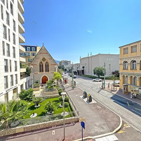 Apartment Center Carnot *