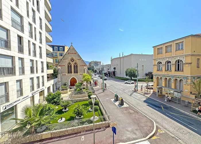 Apartment Center Carnot *