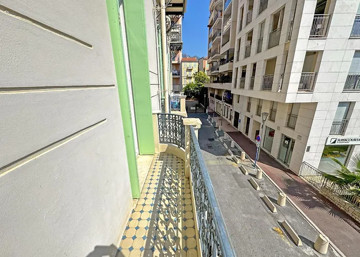 Center Carnot Menton